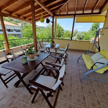 Aparthotel Achileous 1