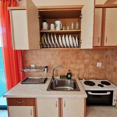 Hotel apartamentowy Achileous 1