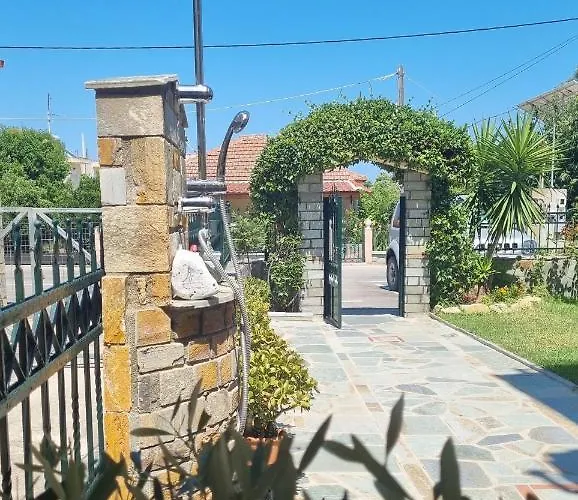 Aparthotel Achileous 1