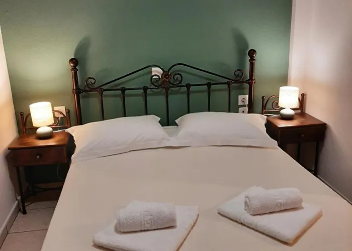 Aparthotel Achileous 1 3*